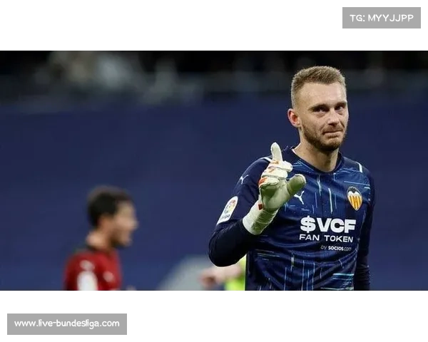 西莱森伤愈归队重返赛场 七个月后首秀助奈梅亨门将实力提升